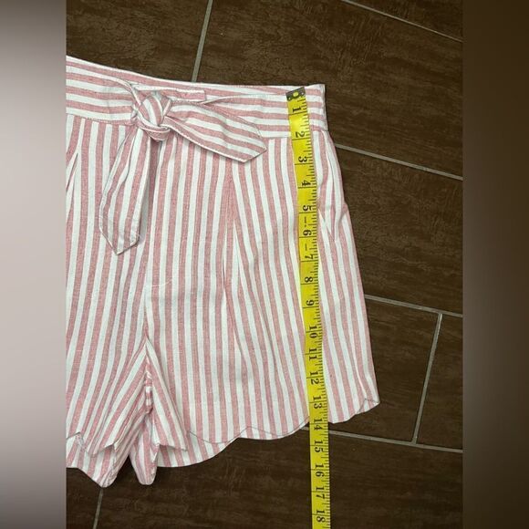 Statement red and white striped scalloped hem tie high waisted shorts sz small - Picture 6 of 7